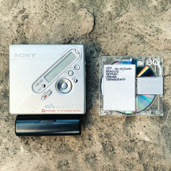 03: MiniDisc Recorder